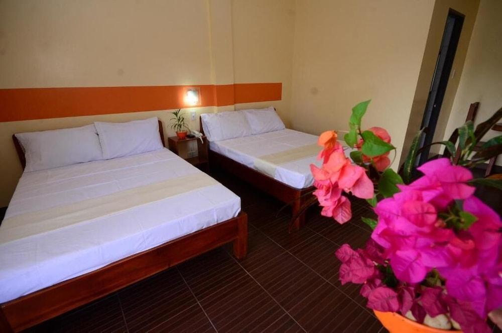 Michelle Pension Puerto Princesa Екстер'єр фото